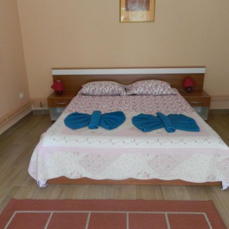 Apartments Vila Vanda Porec Exterior photo