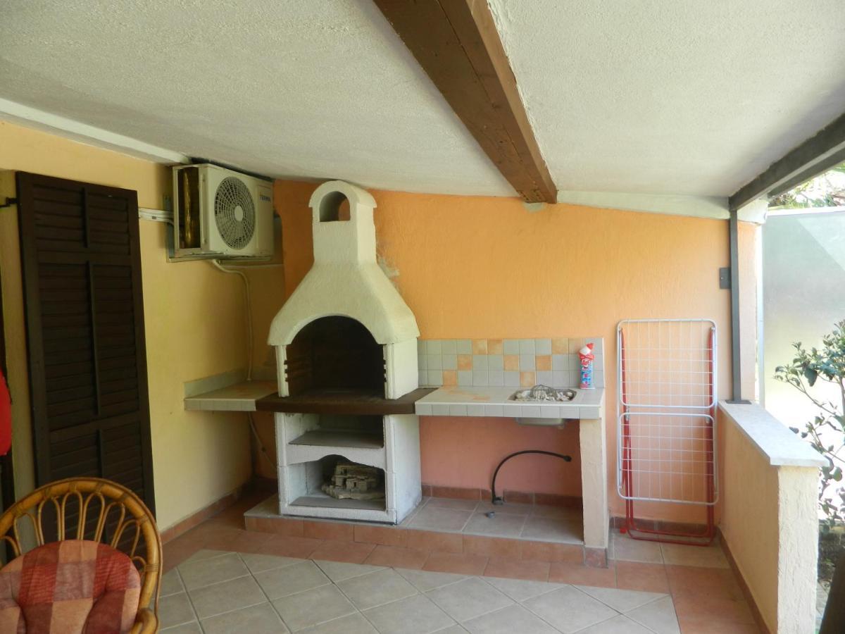 Apartments Vila Vanda Porec Exterior photo