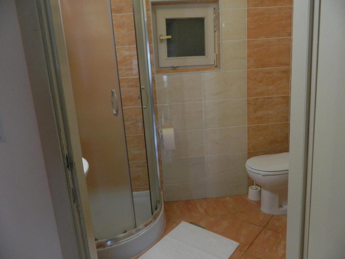 Apartments Vila Vanda Porec Exterior photo