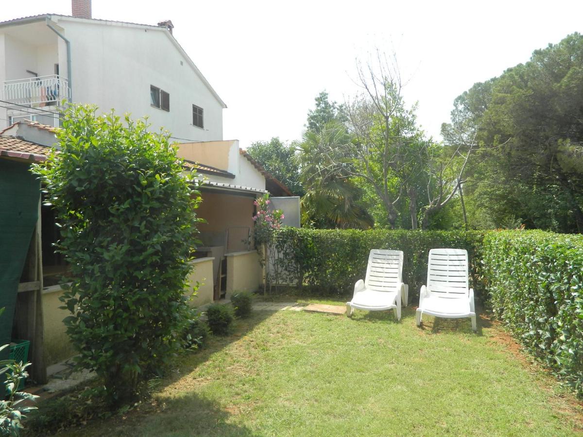 Apartments Vila Vanda Porec Exterior photo